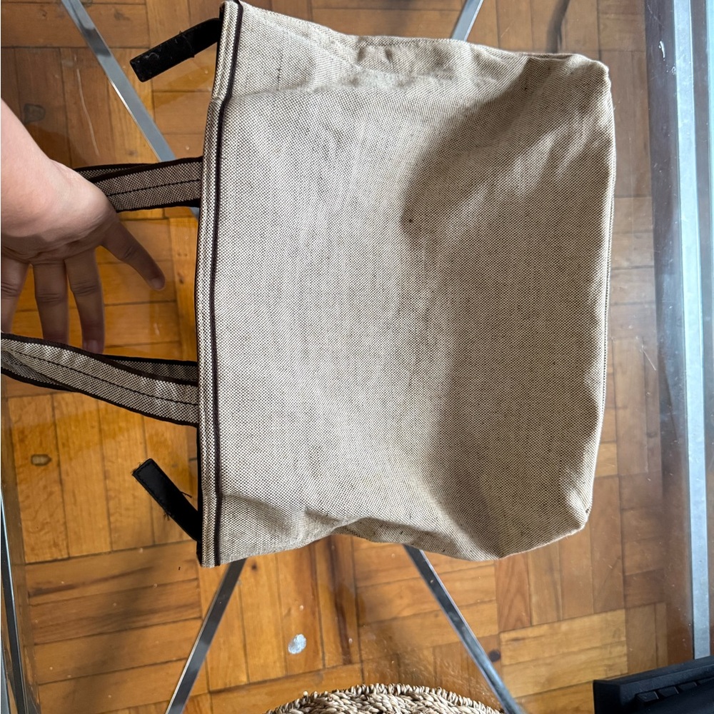 Prada de Lona Elegant Cream Tote Bag - Picture 12 of 15